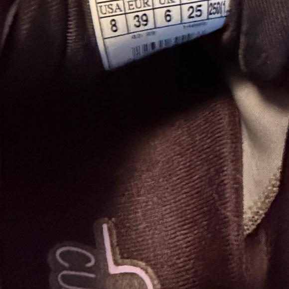 Brooks Adrenaline GTS 23 Gray, Black, and Purple Running Shoes - Picture 6 of 6